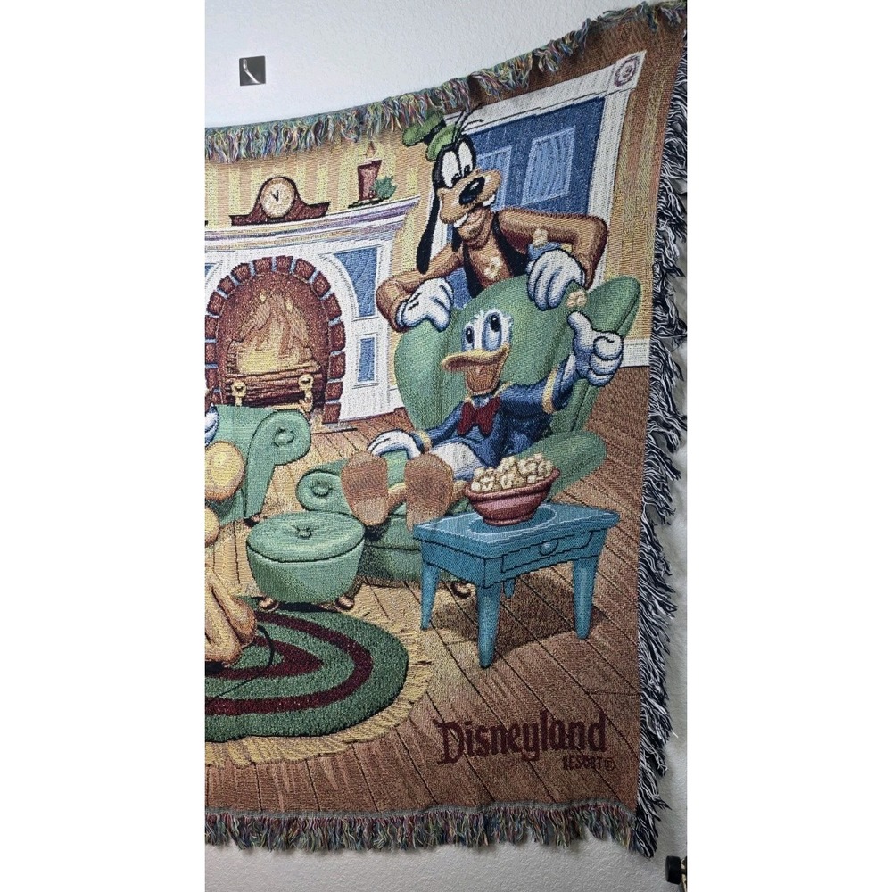 Mickey Holiday Gathering Disneyland Resort 60"x50" Tapestry Throw 100% Cotton